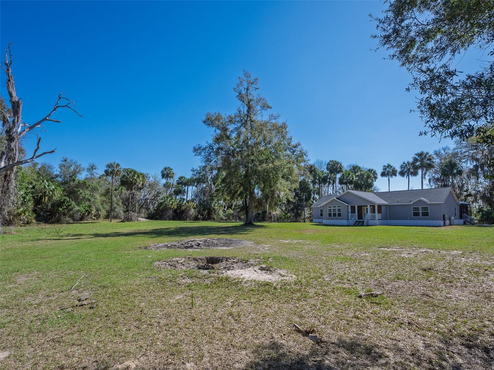 LAKE BRYANT SHORES - Residential