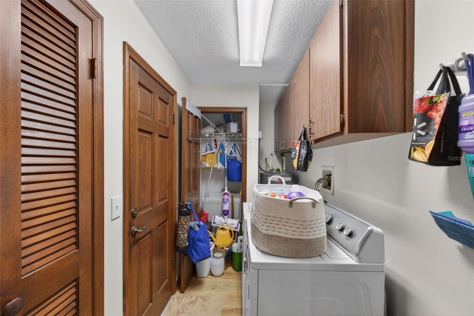 COUNTRYSIDE MANOR SUB - Residential