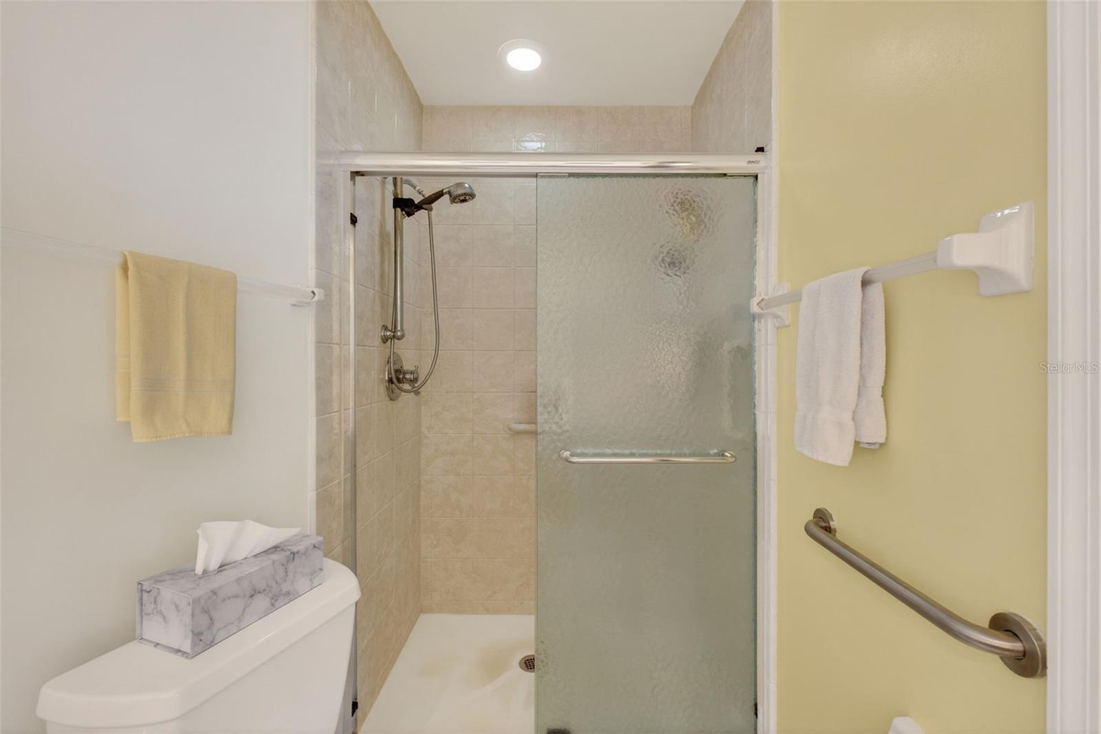 COUNTRYSIDE MANOR SUB - Residential