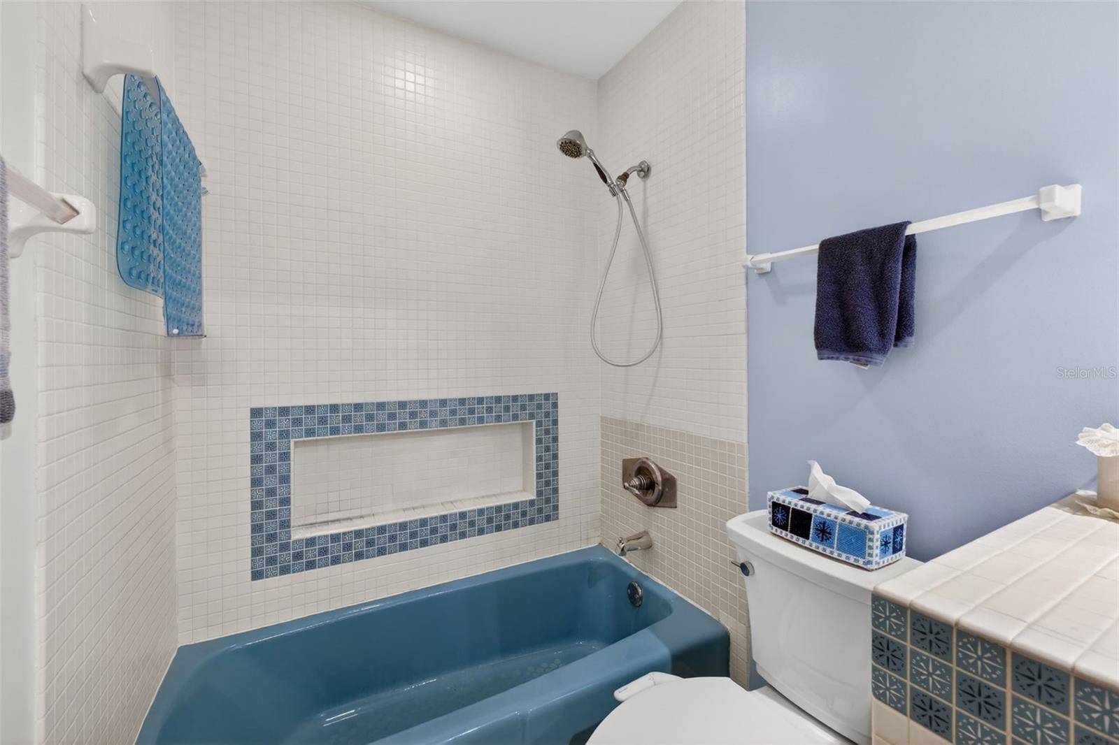 COUNTRYSIDE MANOR SUB - Residential