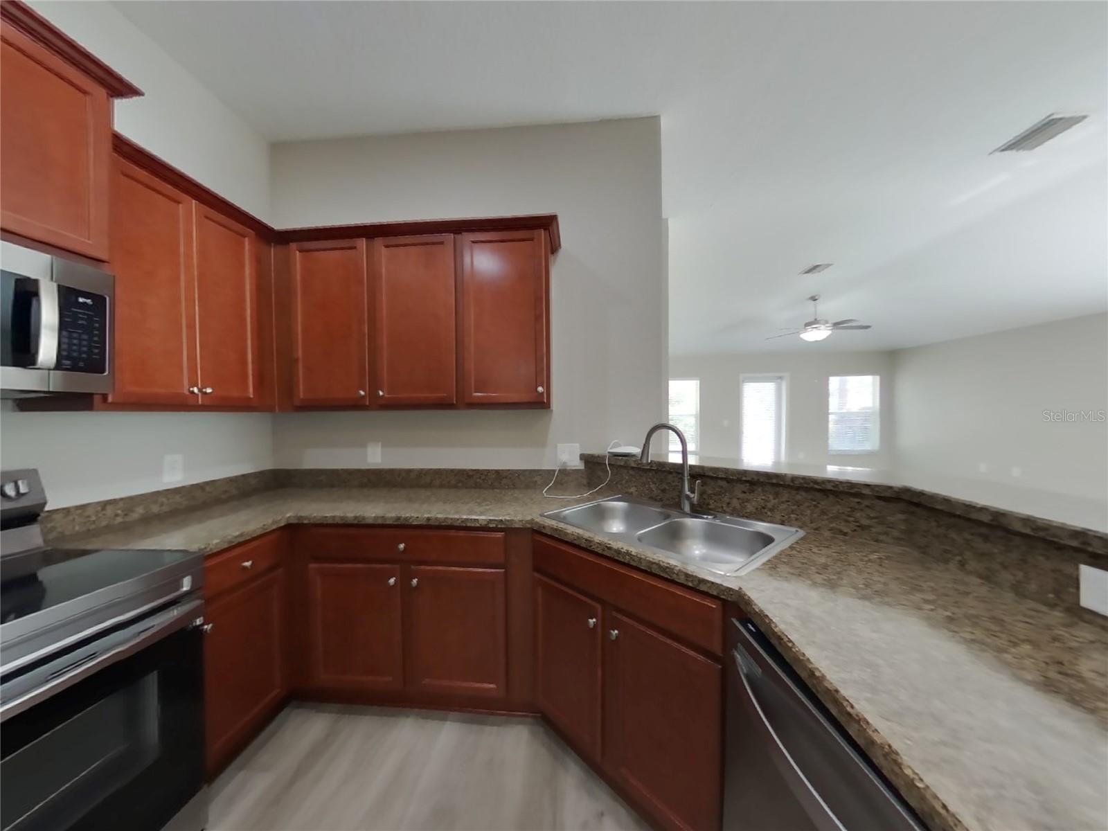 SPRING HILL - Residential Lease