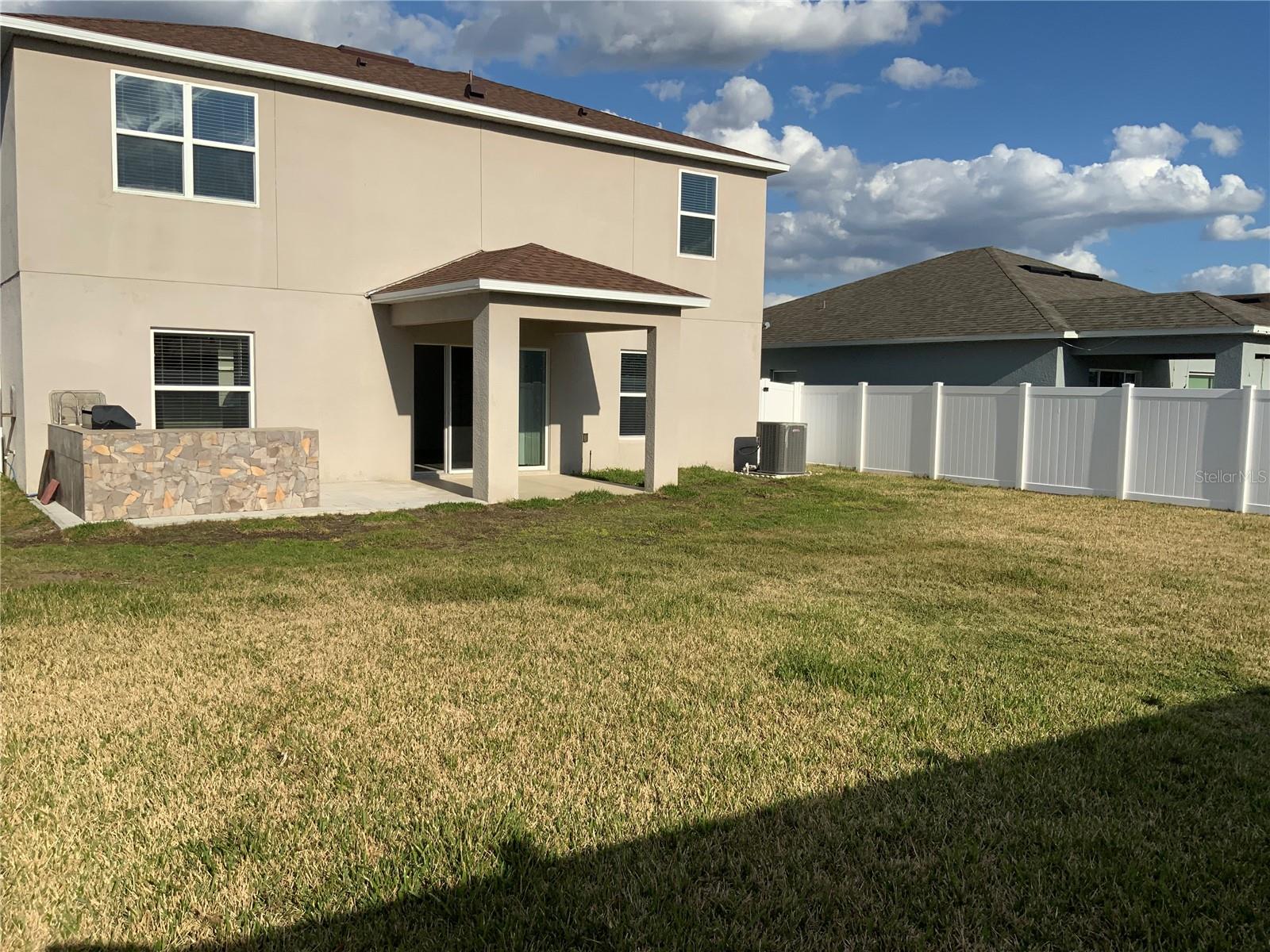 SAWGRASS BAY - Residential