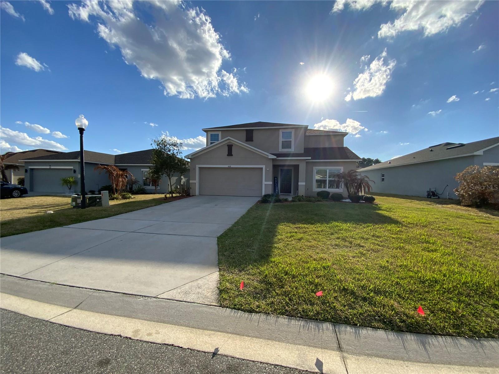 SAWGRASS BAY - Residential