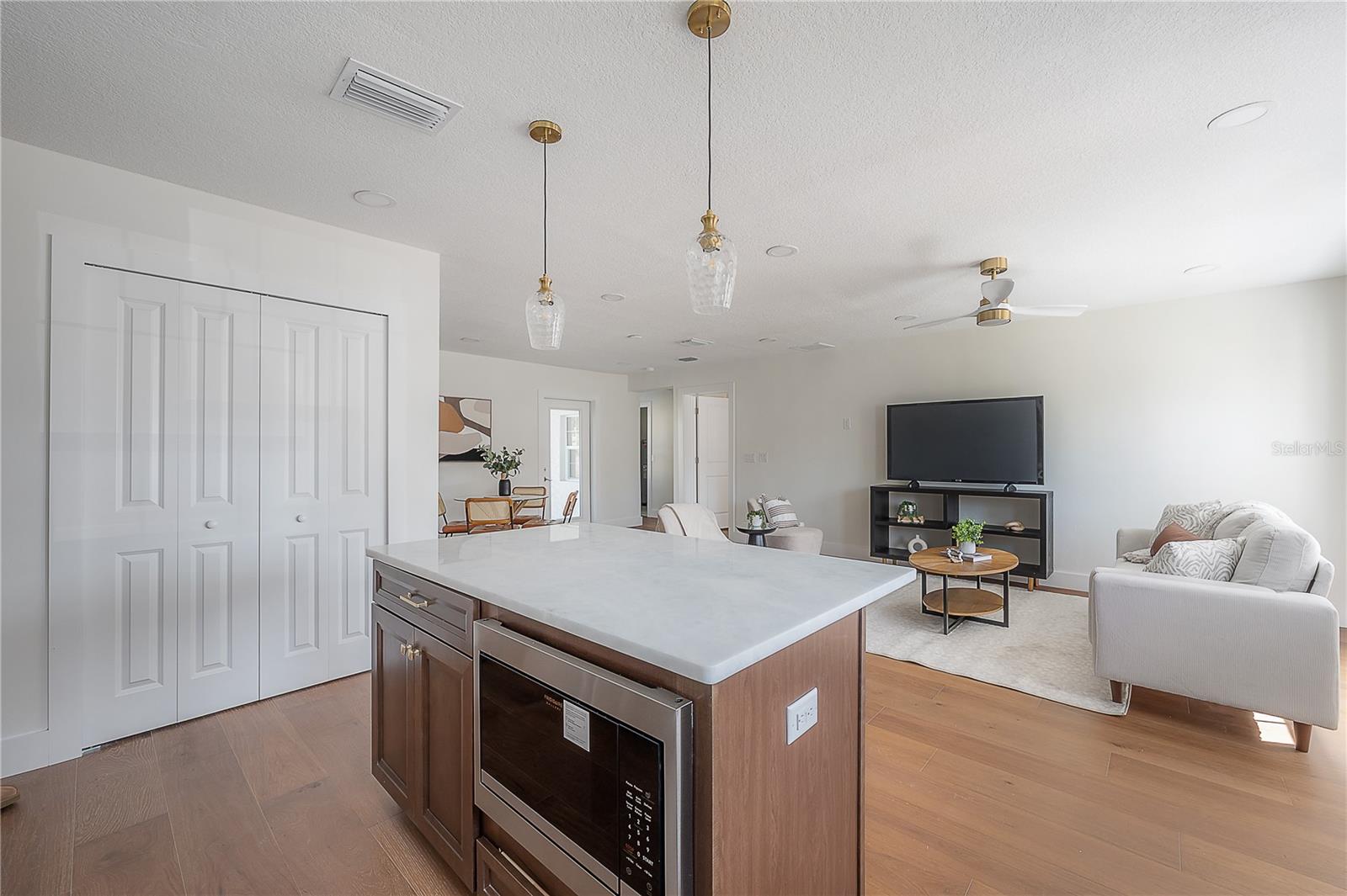 GANDY BLVD PARK 4TH ADD - Residential Lease