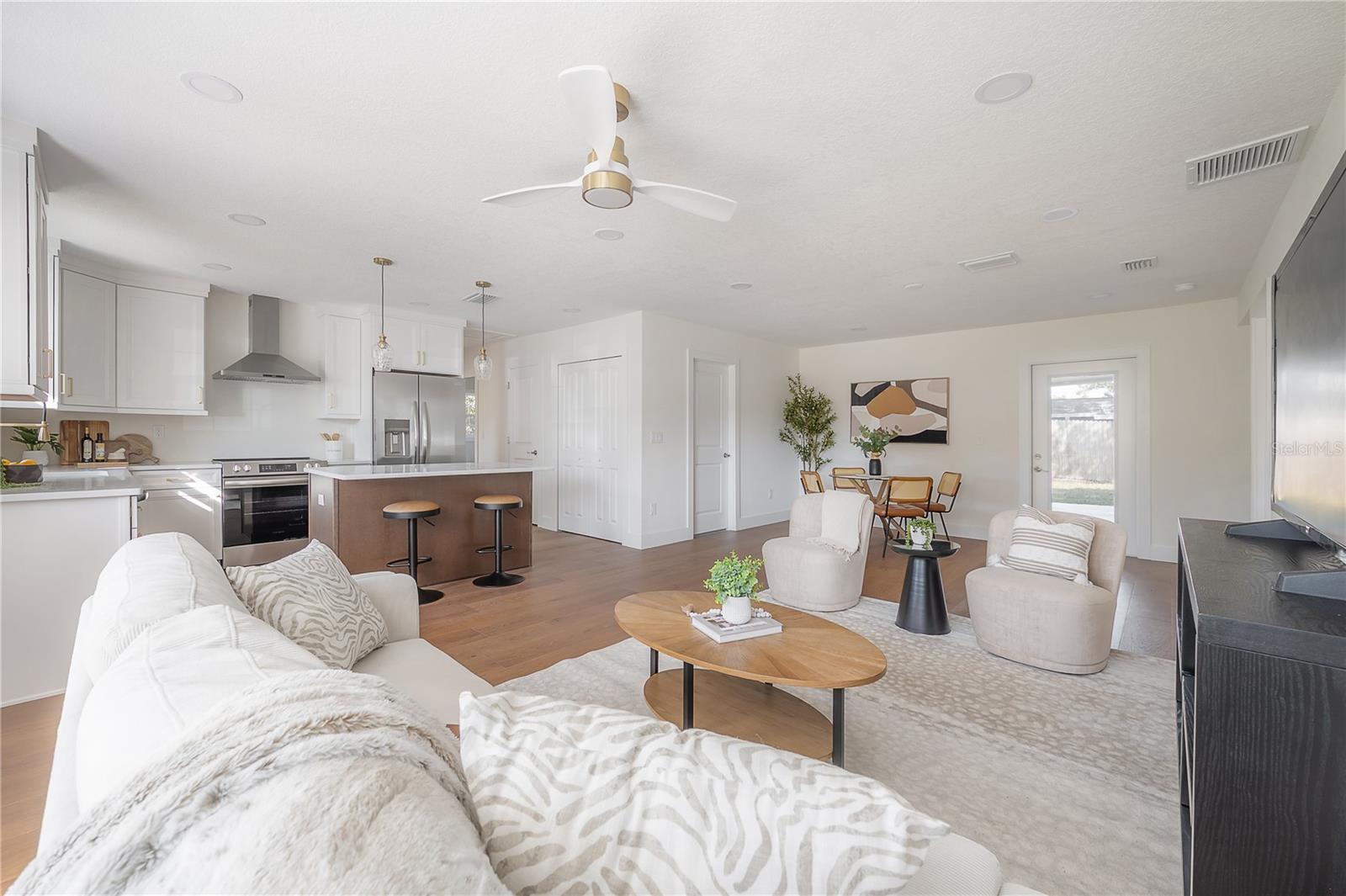 GANDY BLVD PARK 4TH ADD - Residential Lease