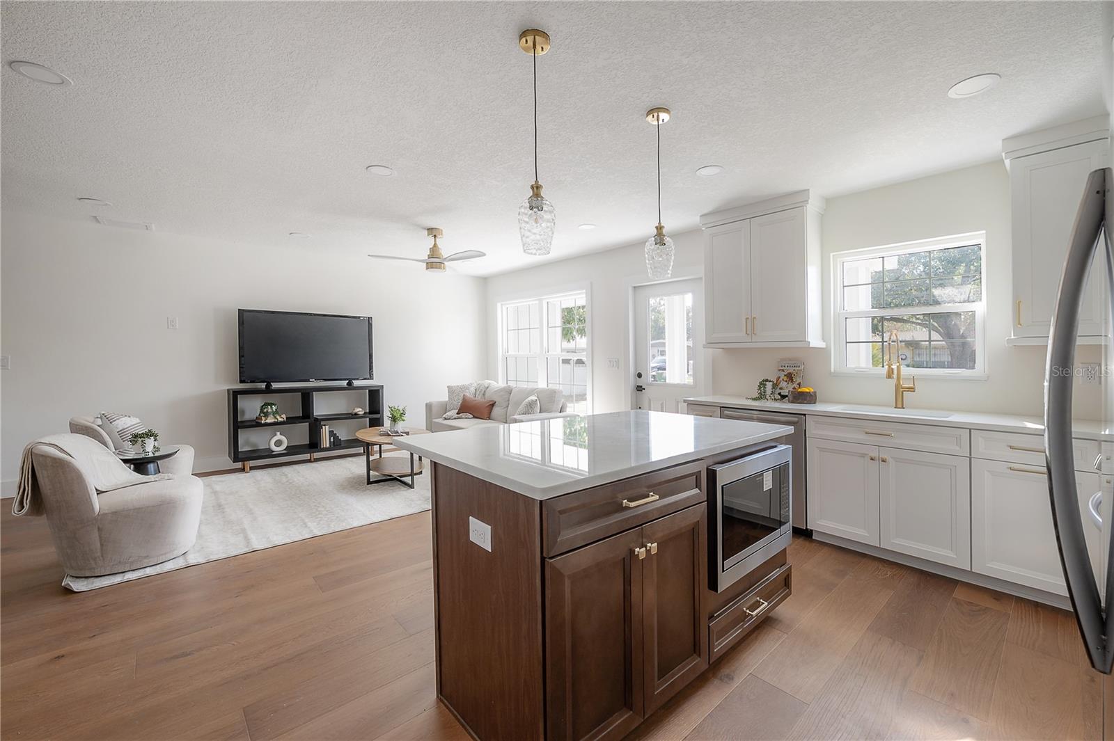 GANDY BLVD PARK 4TH ADD - Residential Lease