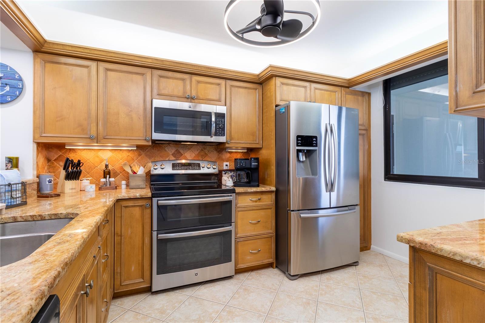 4253 BAY BEACH LANE G2