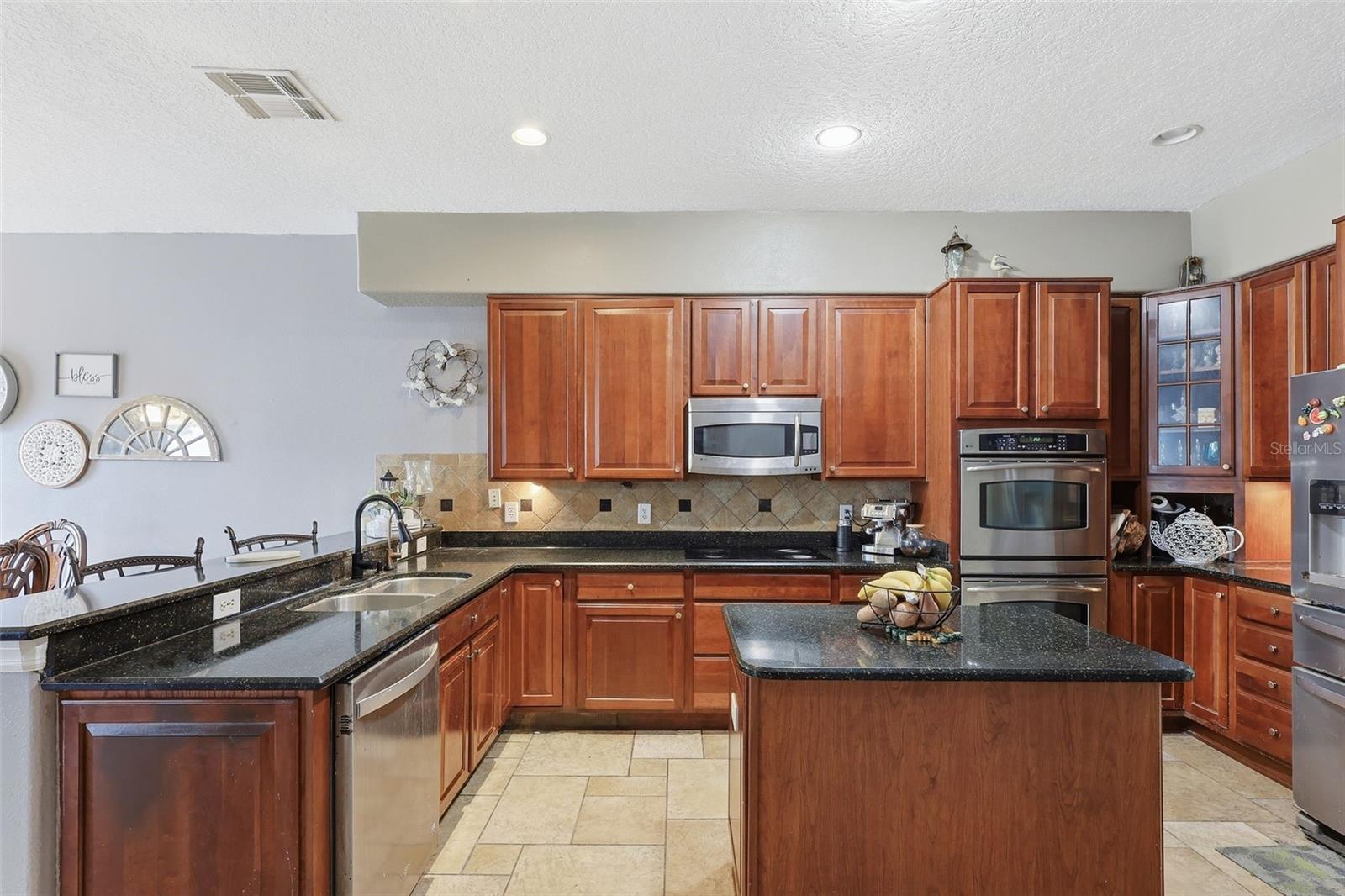 STONEYBROOK HILLS 18 - Residential