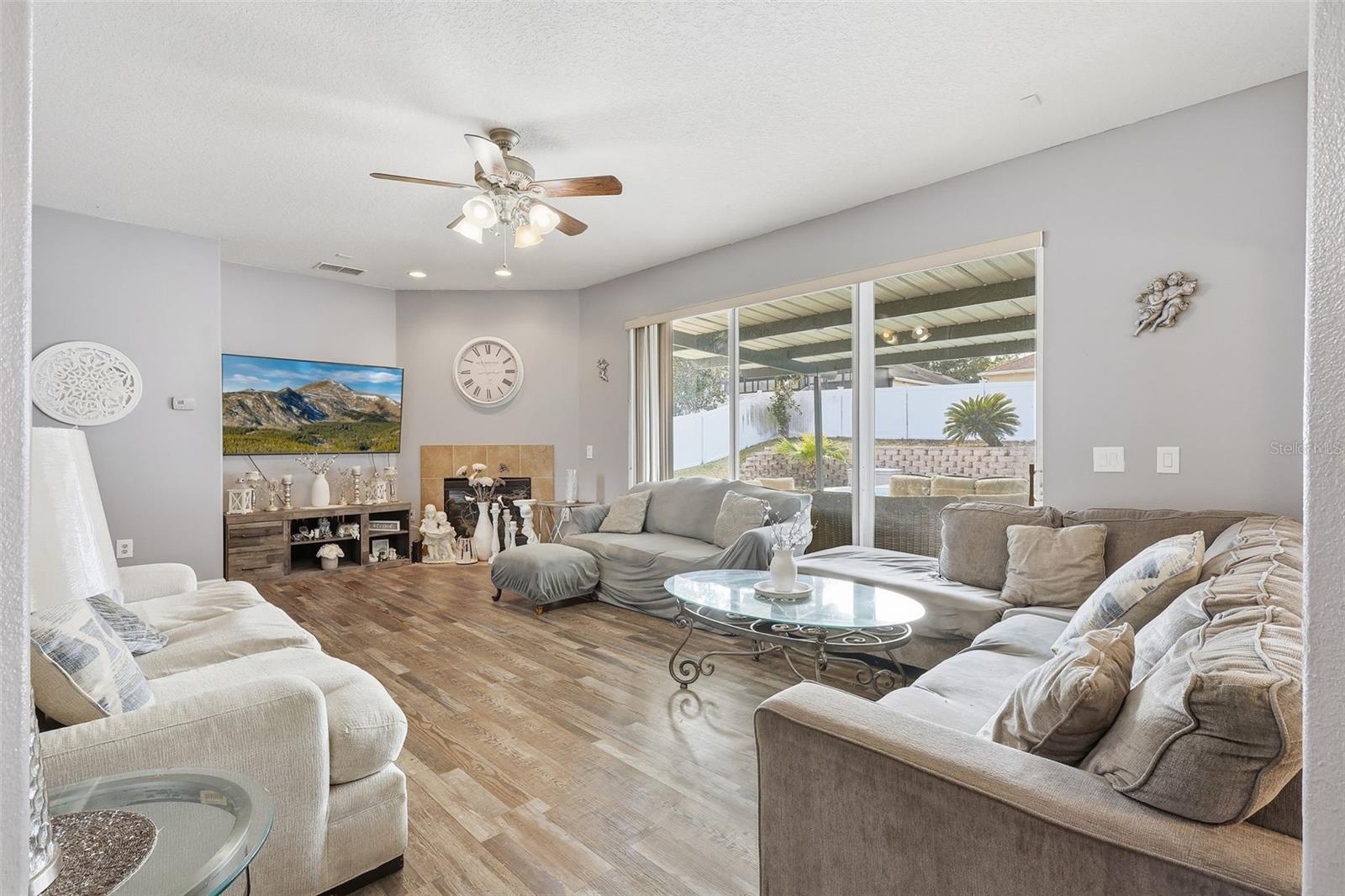 STONEYBROOK HILLS 18 - Residential