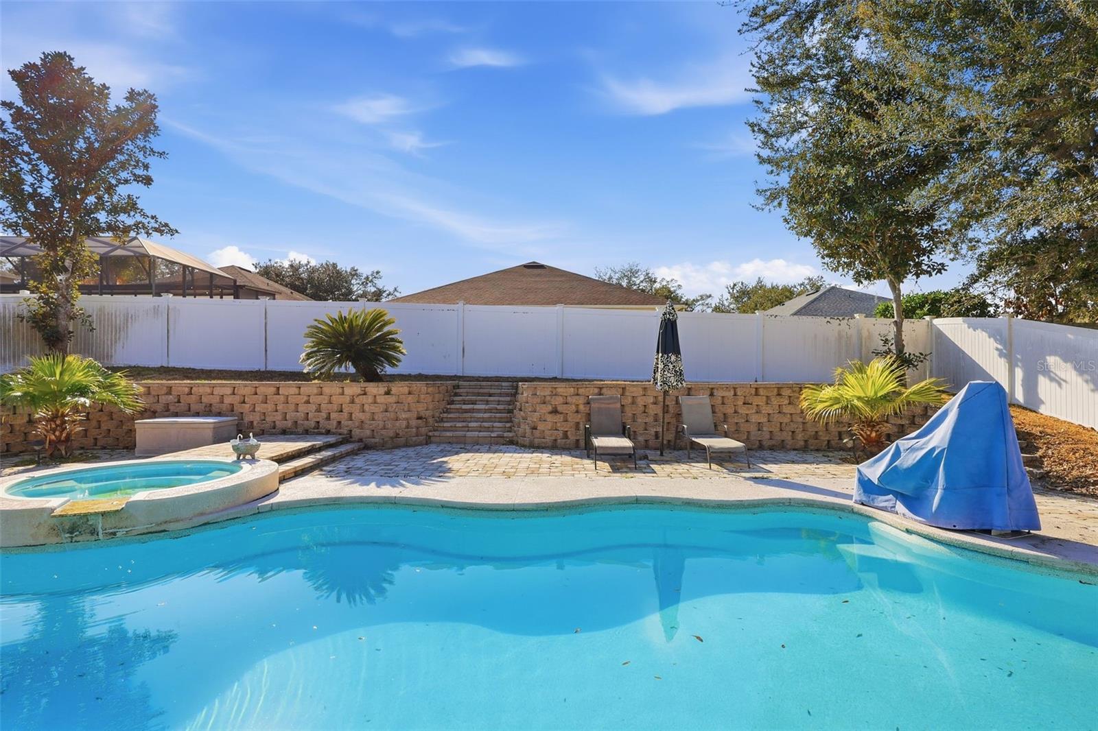 STONEYBROOK HILLS 18 - Residential