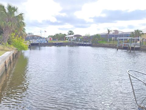 A home in PORT CHARLOTTE