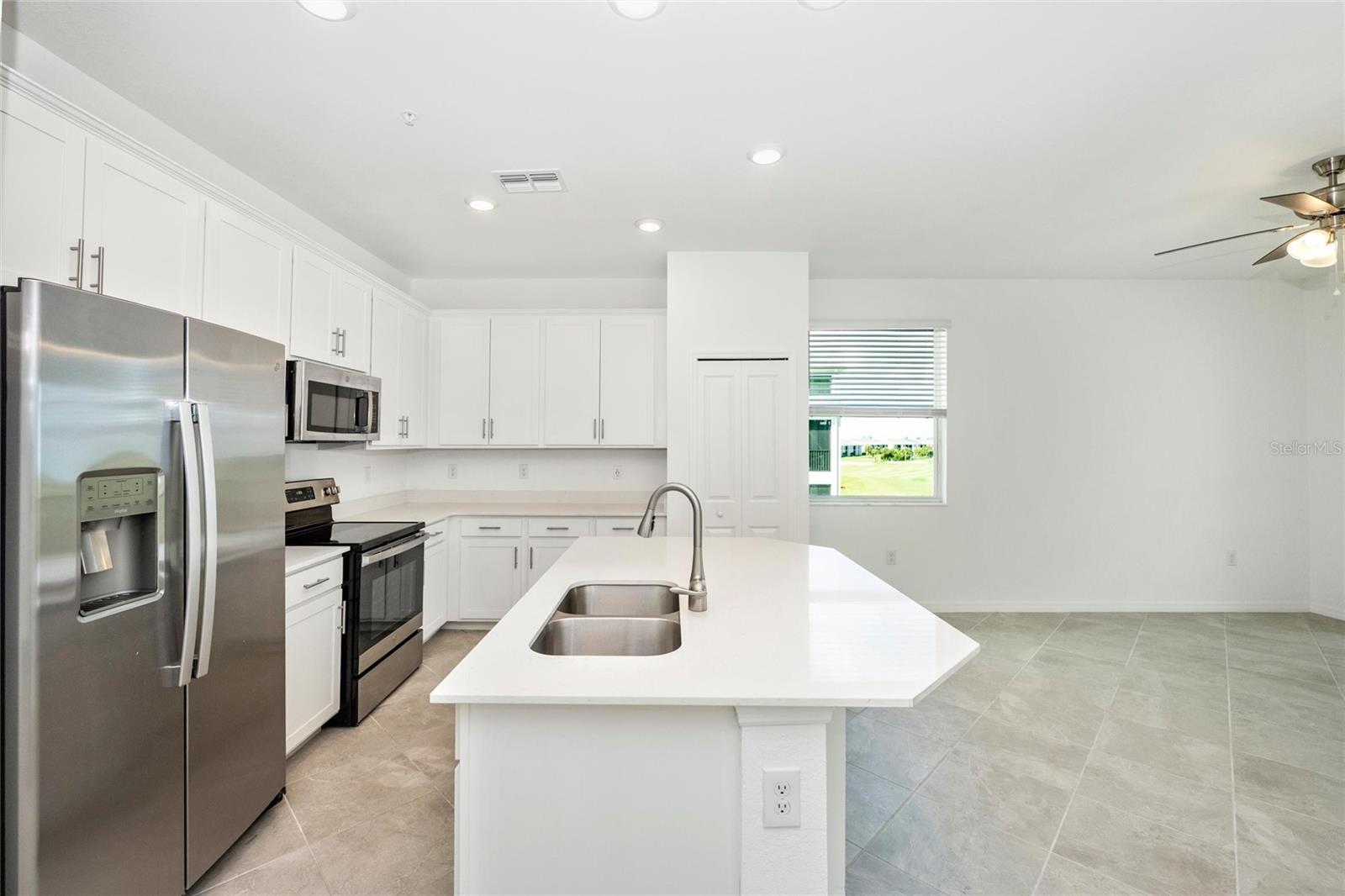 WELLEN PARK GOLF & COUNTRY CLUB - Residential