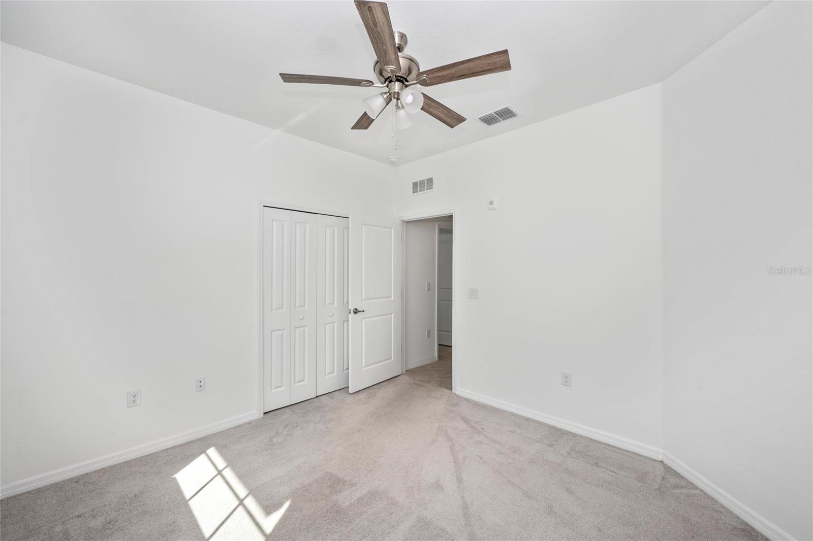 WELLEN PARK GOLF & COUNTRY CLUB - Residential