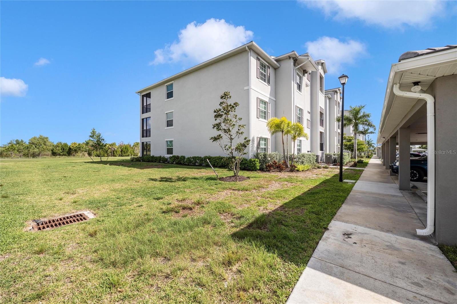 WELLEN PARK GOLF & COUNTRY CLUB - Residential