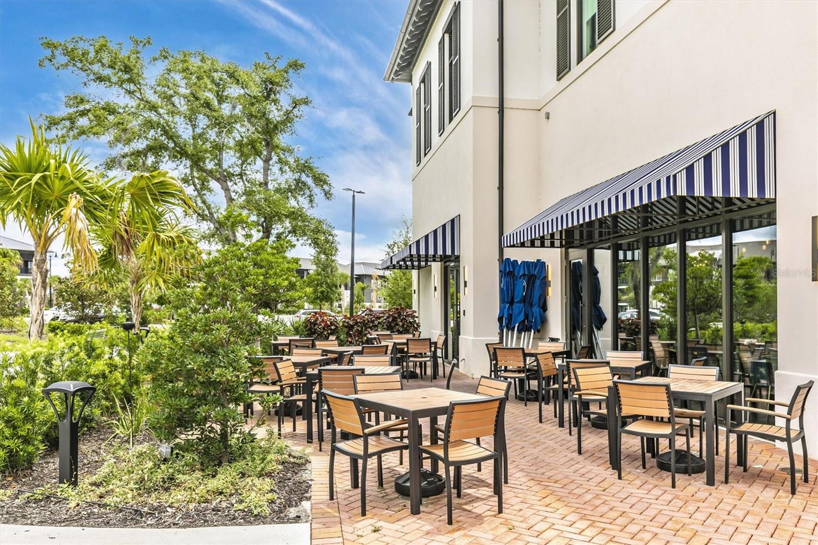 WELLEN PARK GOLF & COUNTRY CLUB - Residential