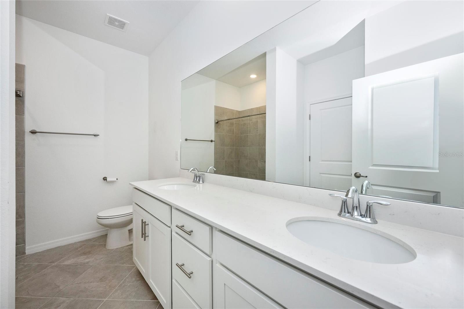 WELLEN PARK GOLF & COUNTRY CLUB - Residential