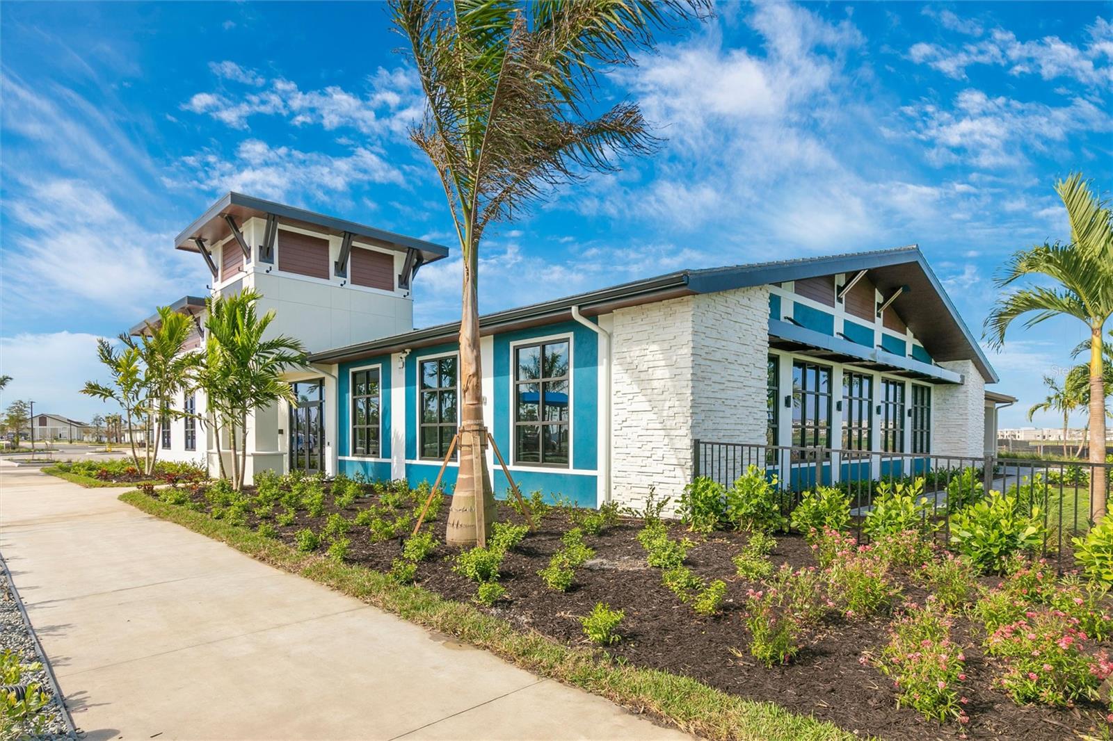 WELLEN PARK GOLF & COUNTRY CLUB - Residential