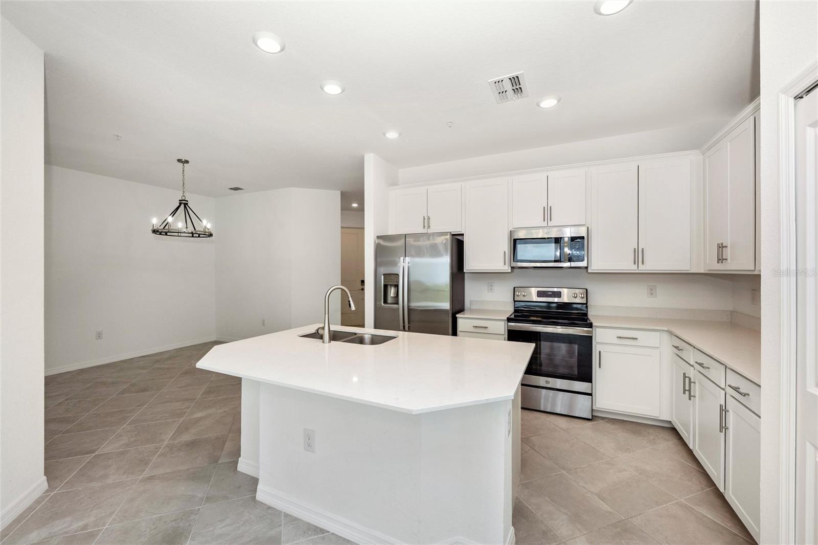WELLEN PARK GOLF & COUNTRY CLUB - Residential