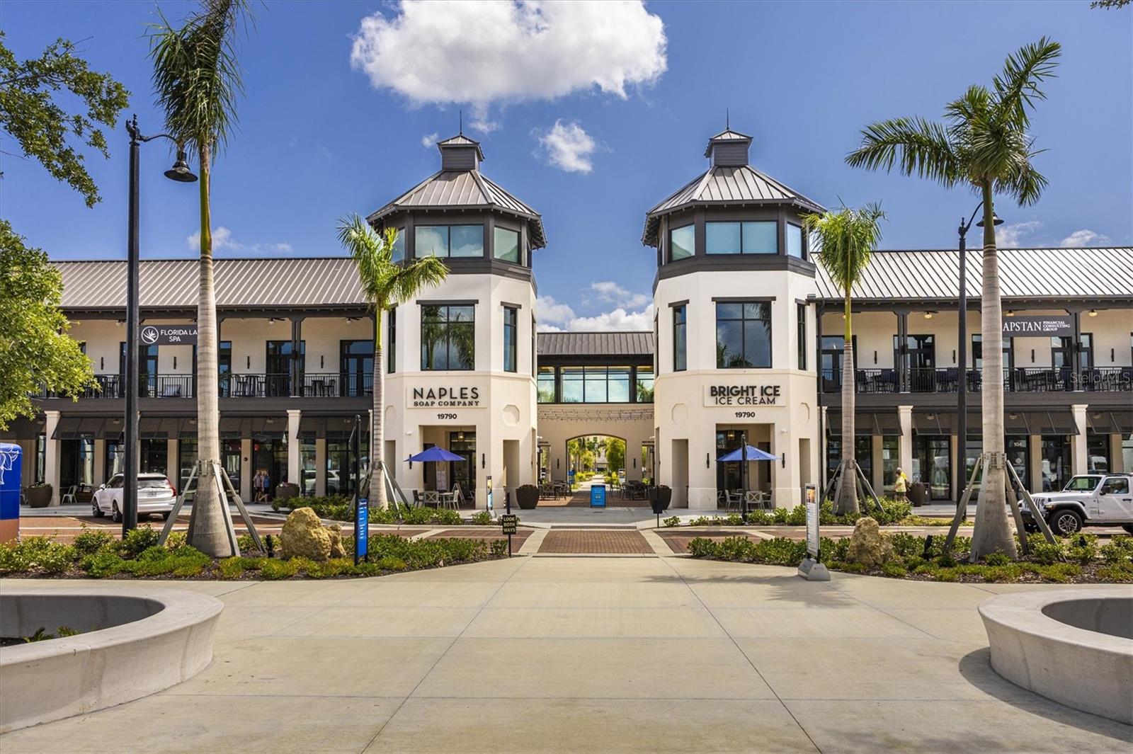 WELLEN PARK GOLF & COUNTRY CLUB - Residential