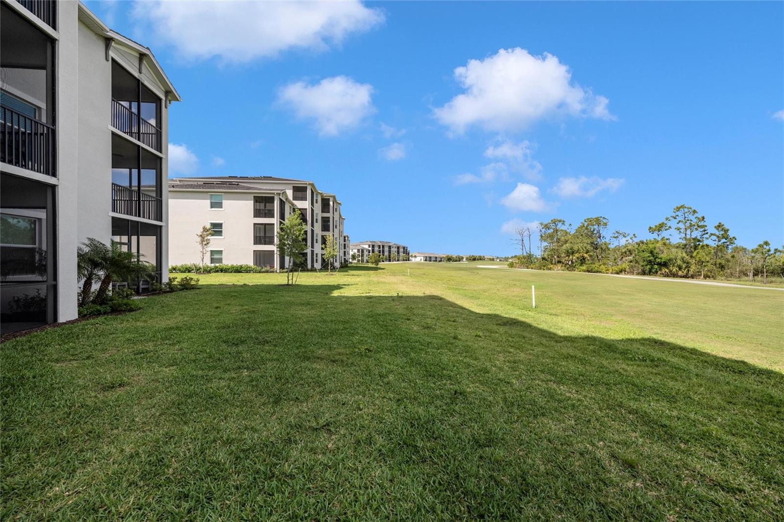 WELLEN PARK GOLF & COUNTRY CLUB - Residential