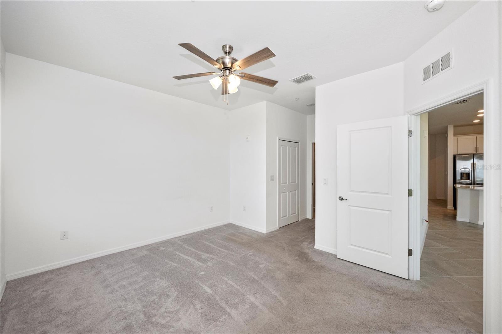 WELLEN PARK GOLF & COUNTRY CLUB - Residential