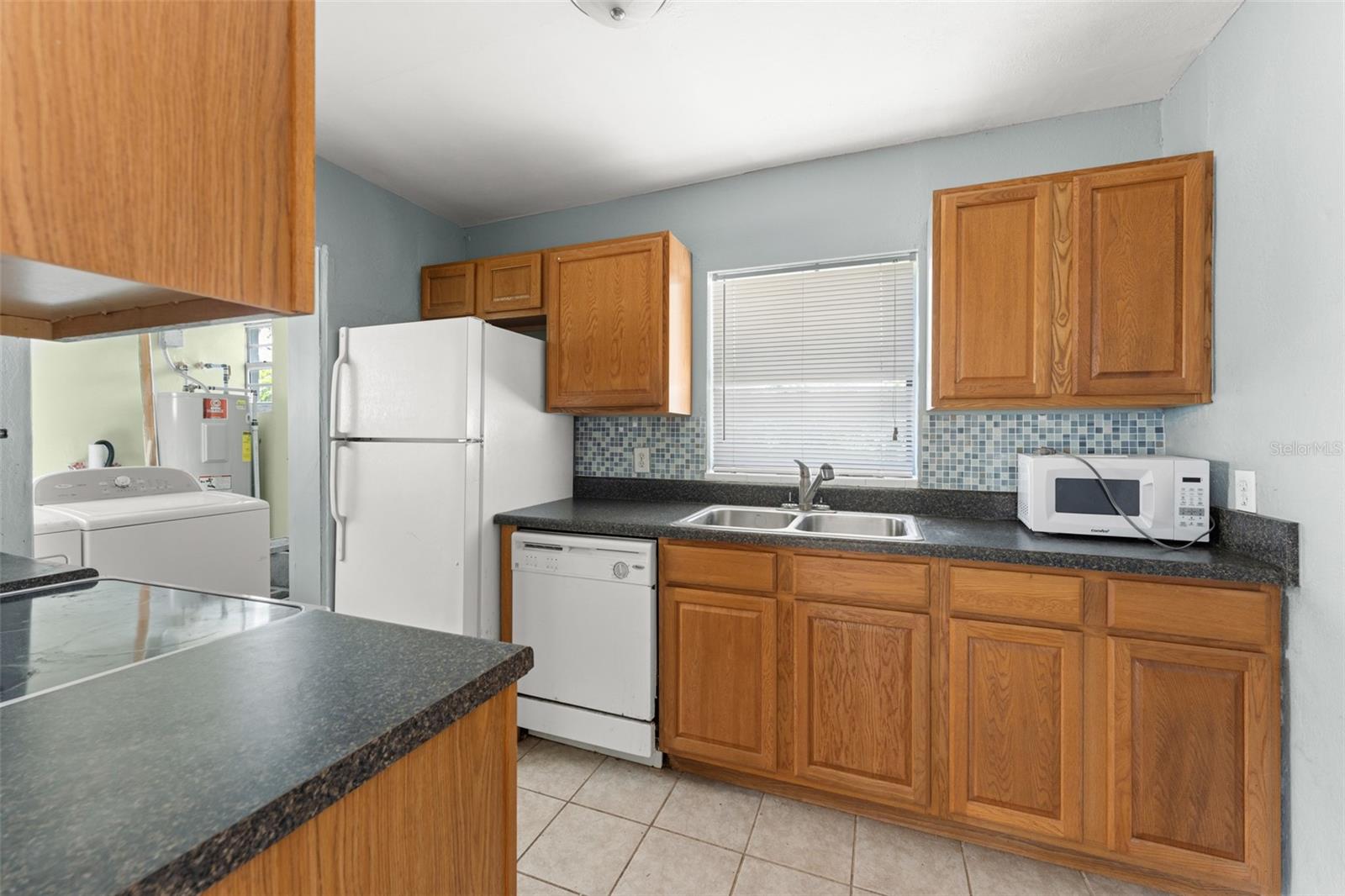 CARVER TOWN - Residential