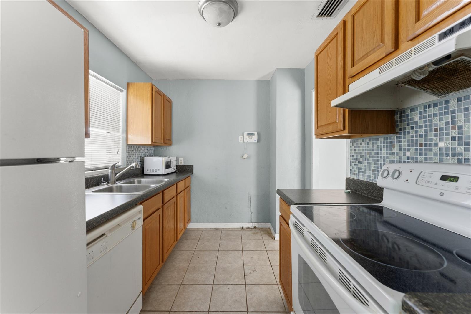 CARVER TOWN - Residential