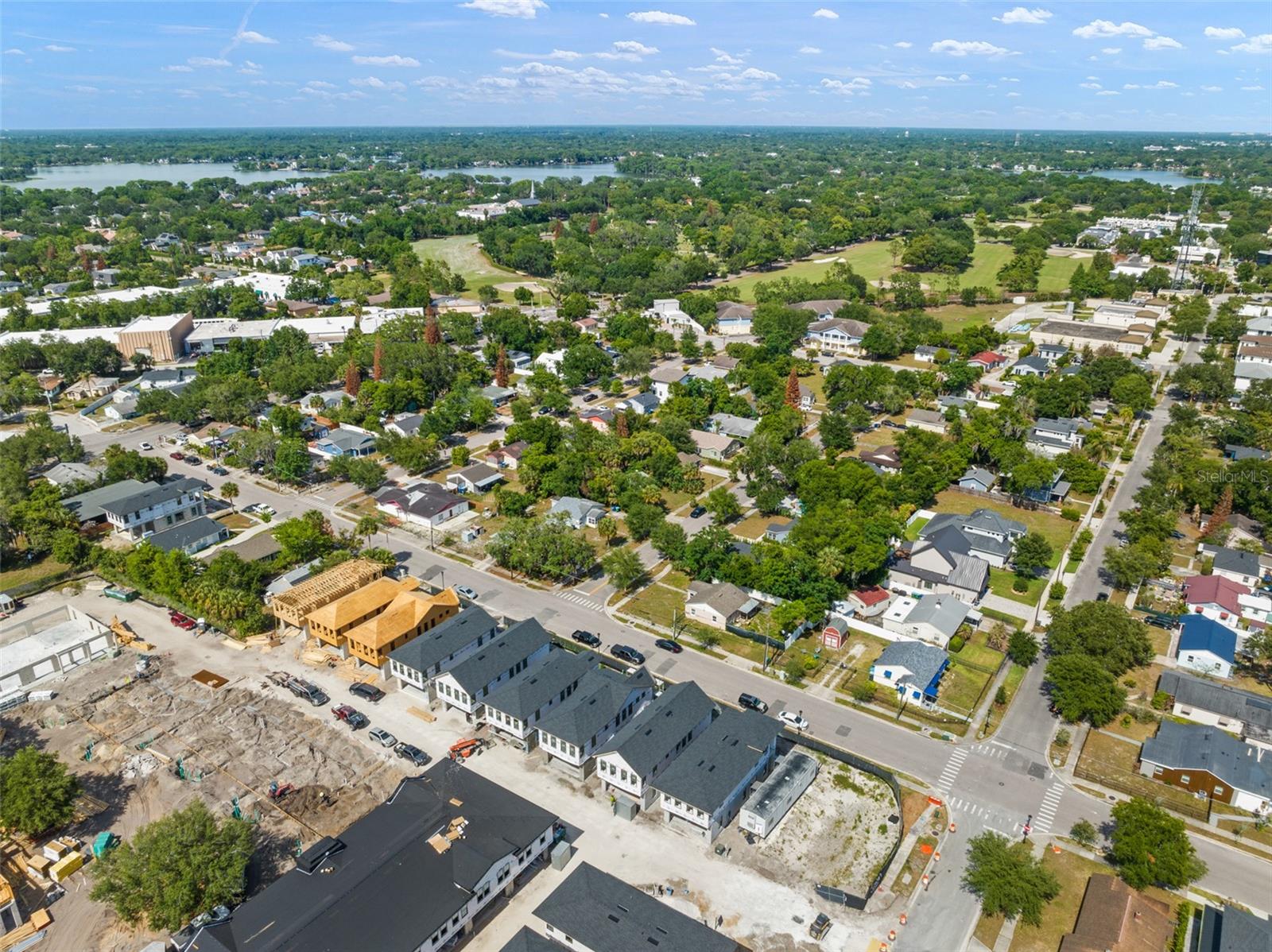 CARVER TOWN - Residential