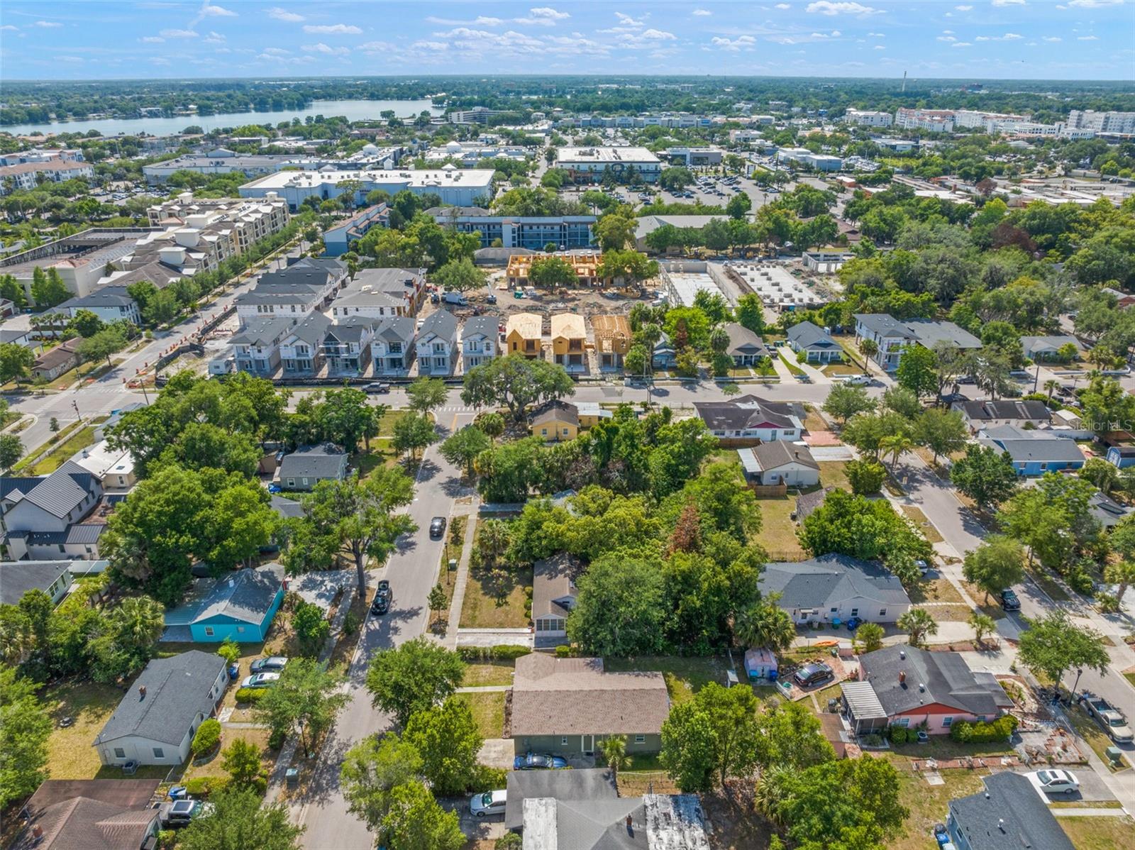 CARVER TOWN - Residential