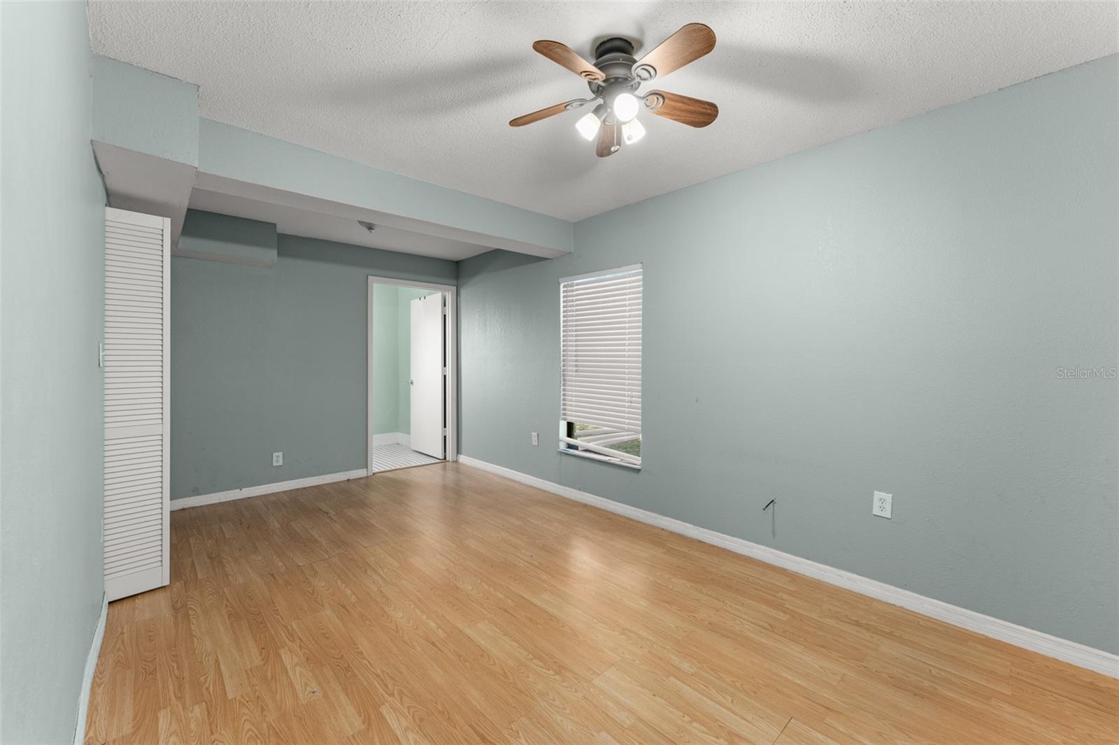 CARVER TOWN - Residential