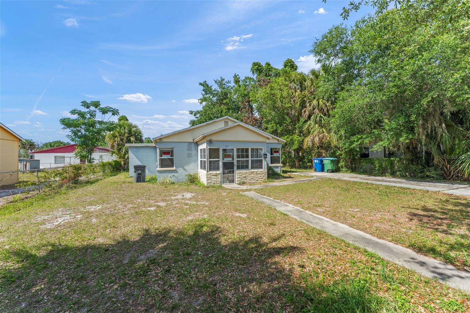 CARVER TOWN - Residential