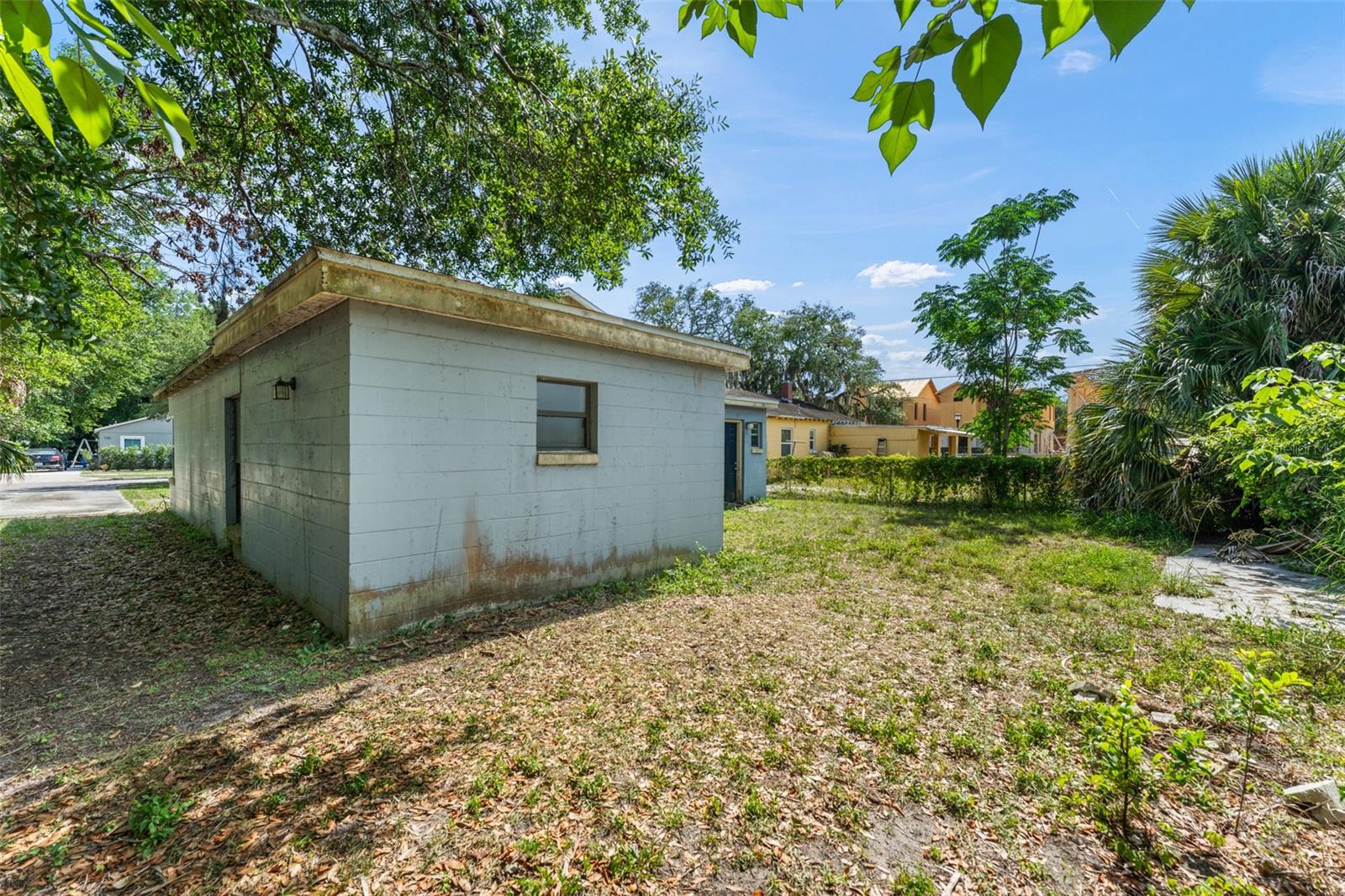 CARVER TOWN - Residential