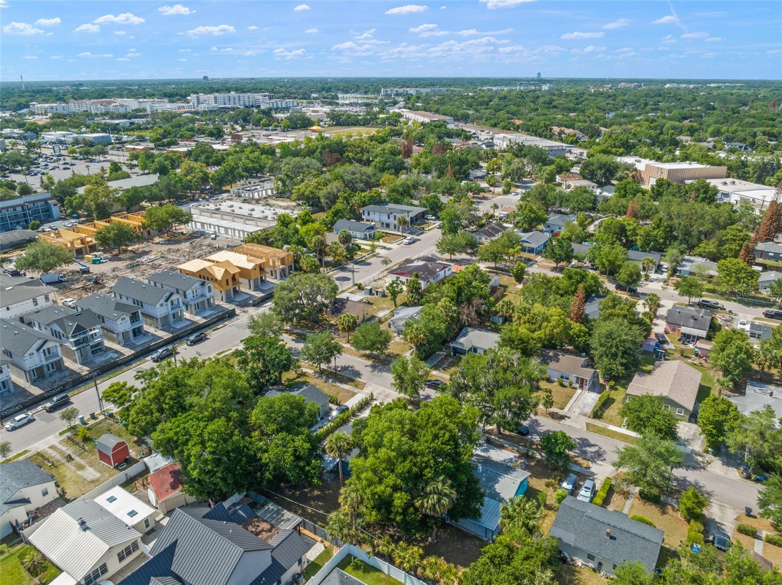 CARVER TOWN - Residential