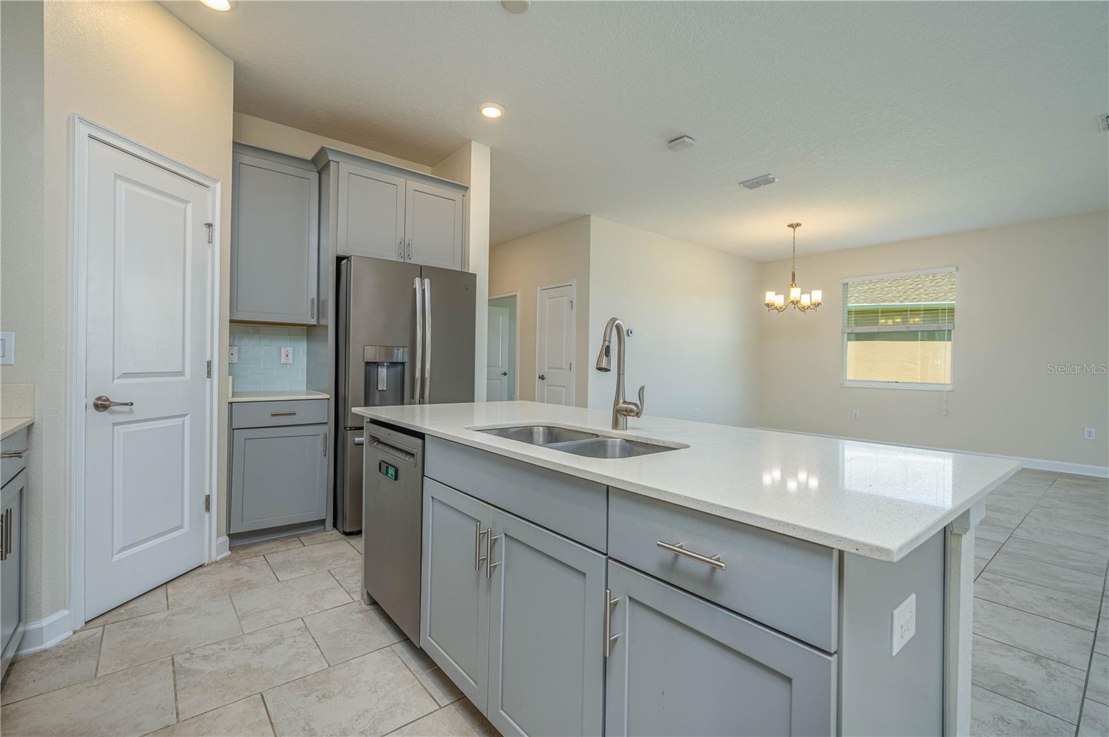 2733 ATTWATER LOOP