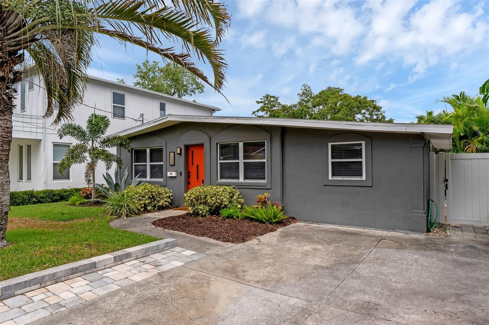 1605 FLORINDA DRIVE
