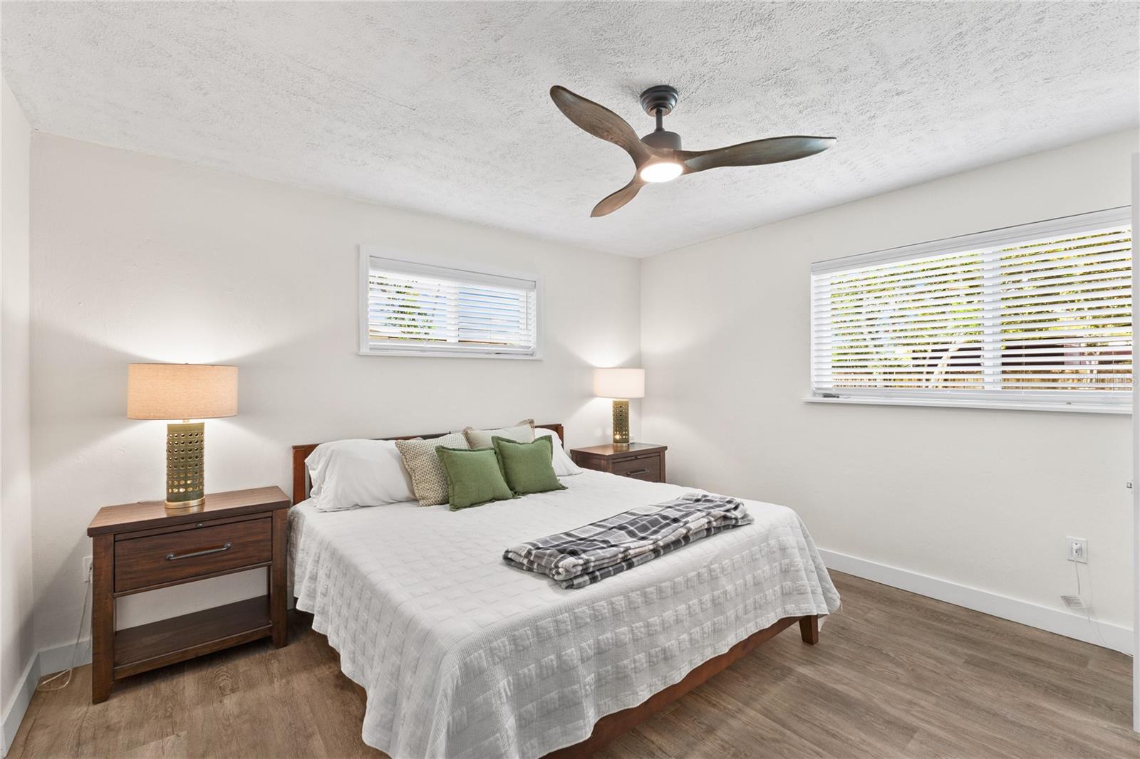 SUNAIRE TERRACE - Residential