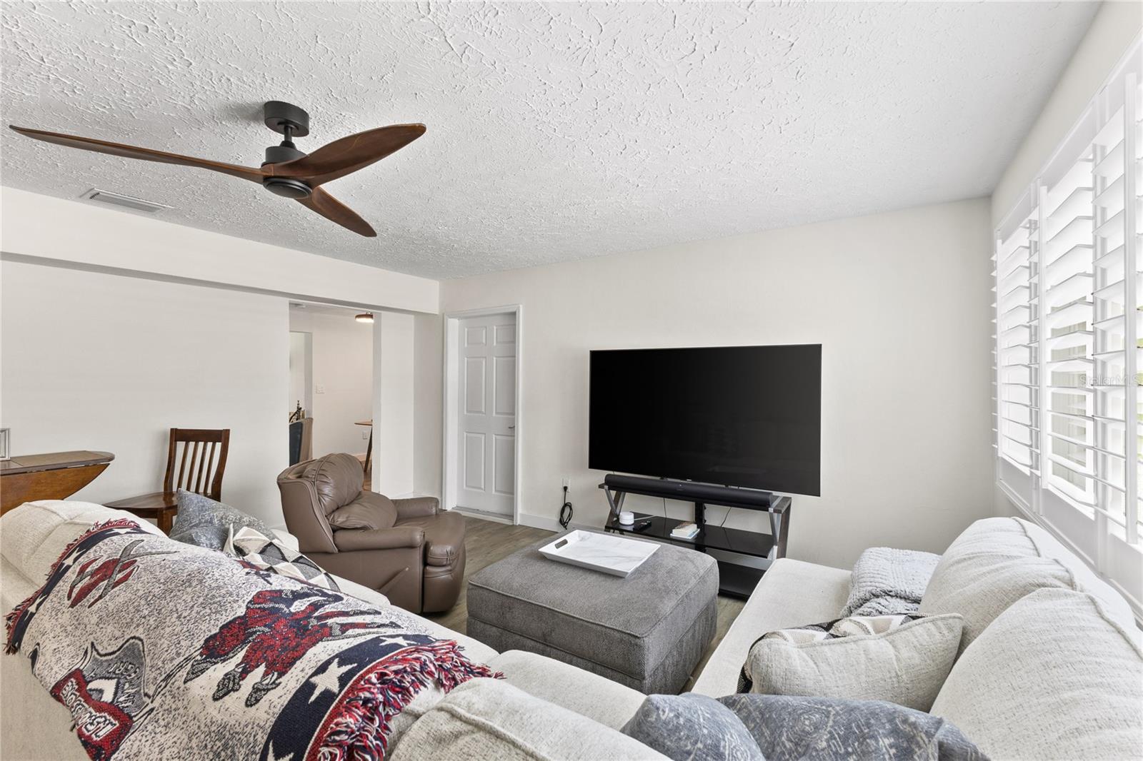 SUNAIRE TERRACE - Residential