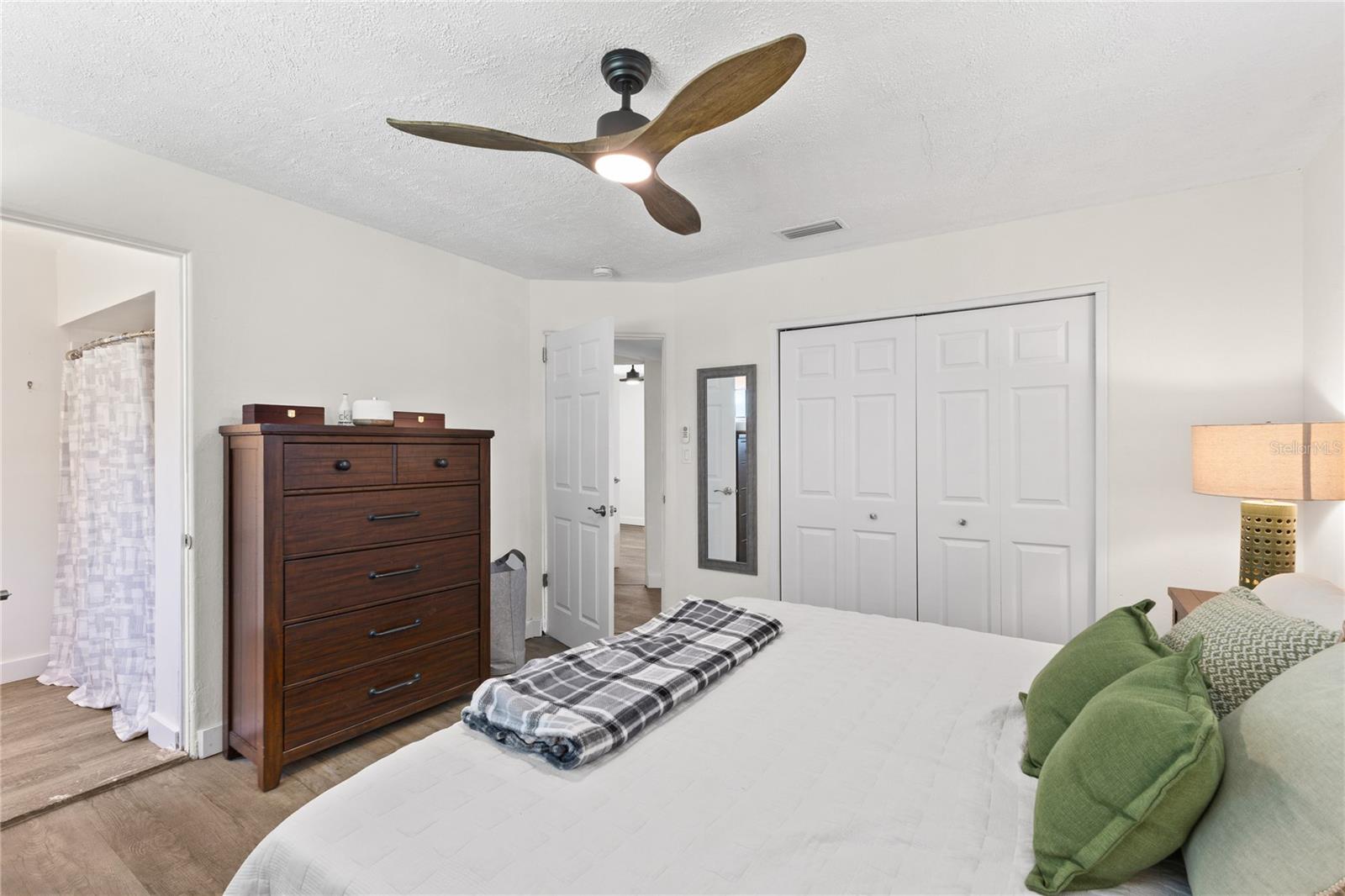 SUNAIRE TERRACE - Residential