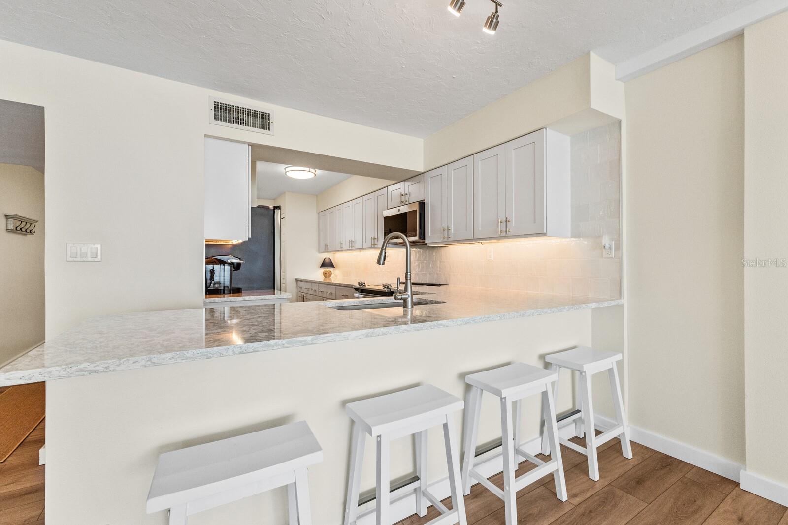 MARTINIQUE APTS NORTH - Residential