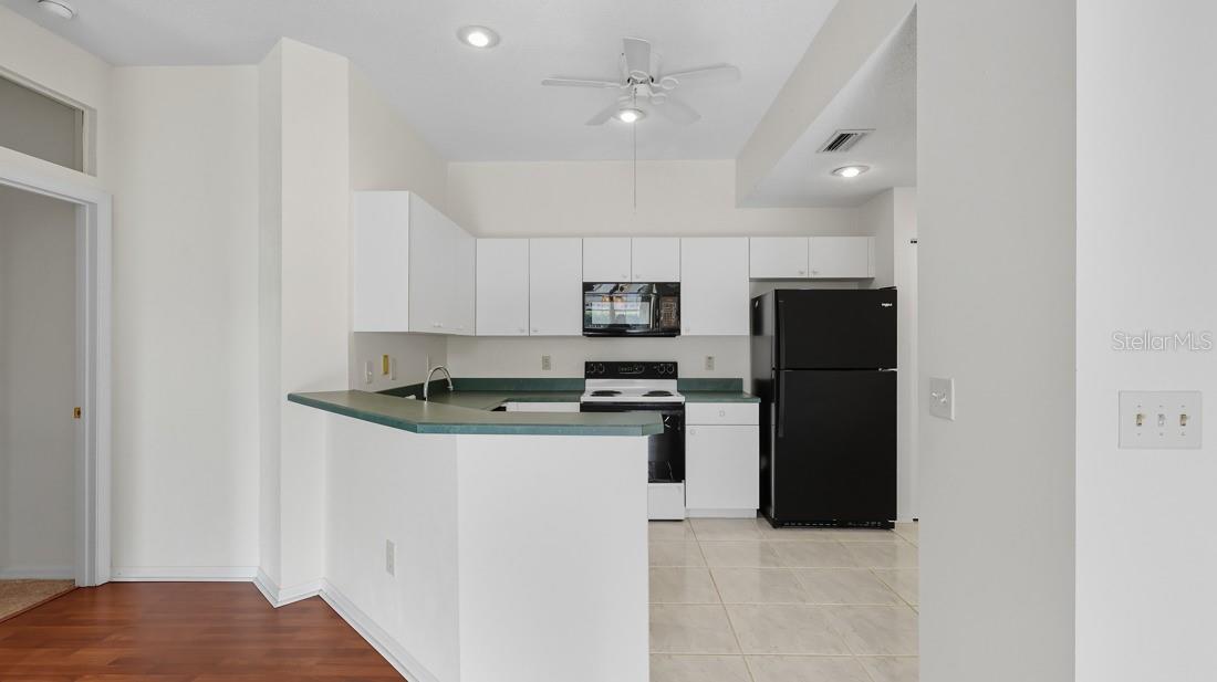 SAVANNAH SQUARE SUB - Residential