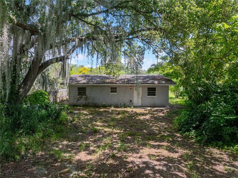 A home in WINTER HAVEN