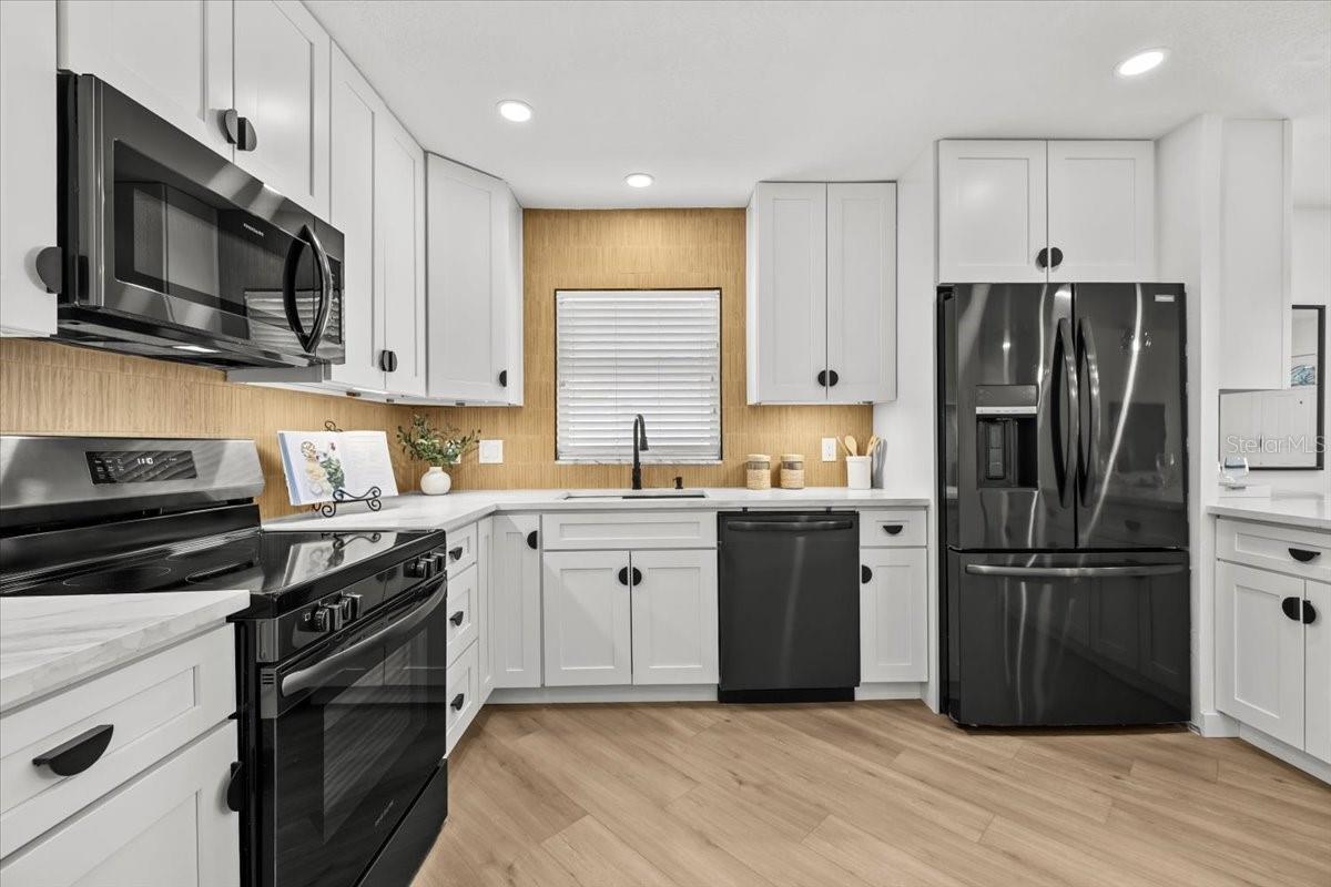 PINE HILLS - Residential