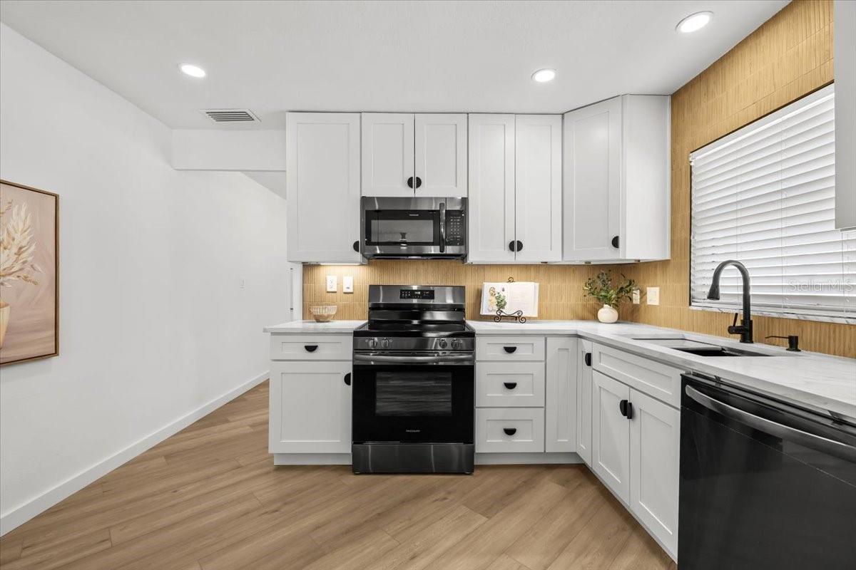 PINE HILLS - Residential