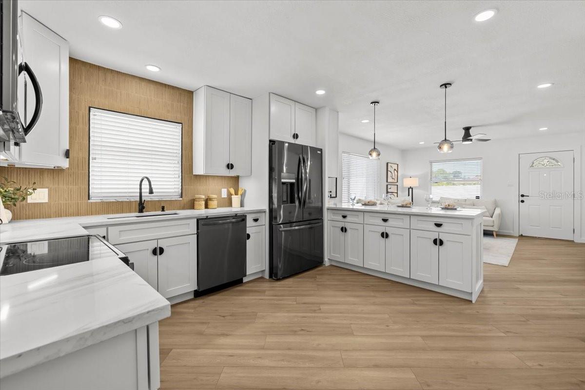 PINE HILLS - Residential