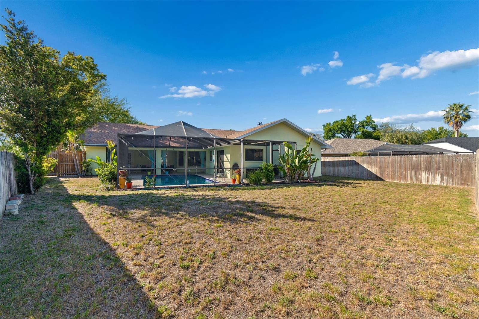 RIVER CROSSING - Residential