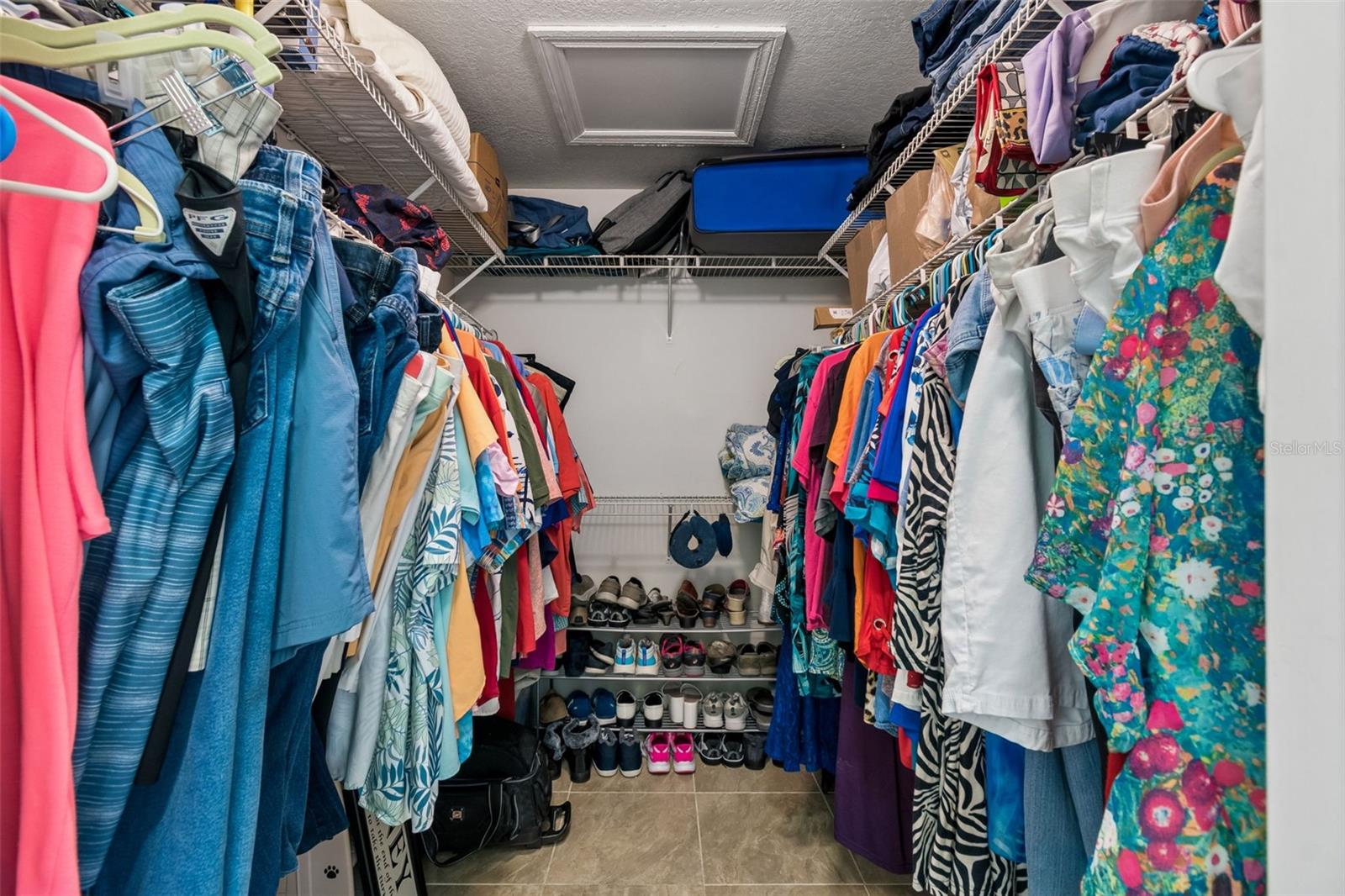 RIVER CROSSING - Residential