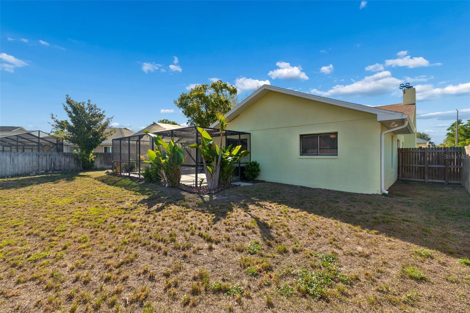 RIVER CROSSING - Residential