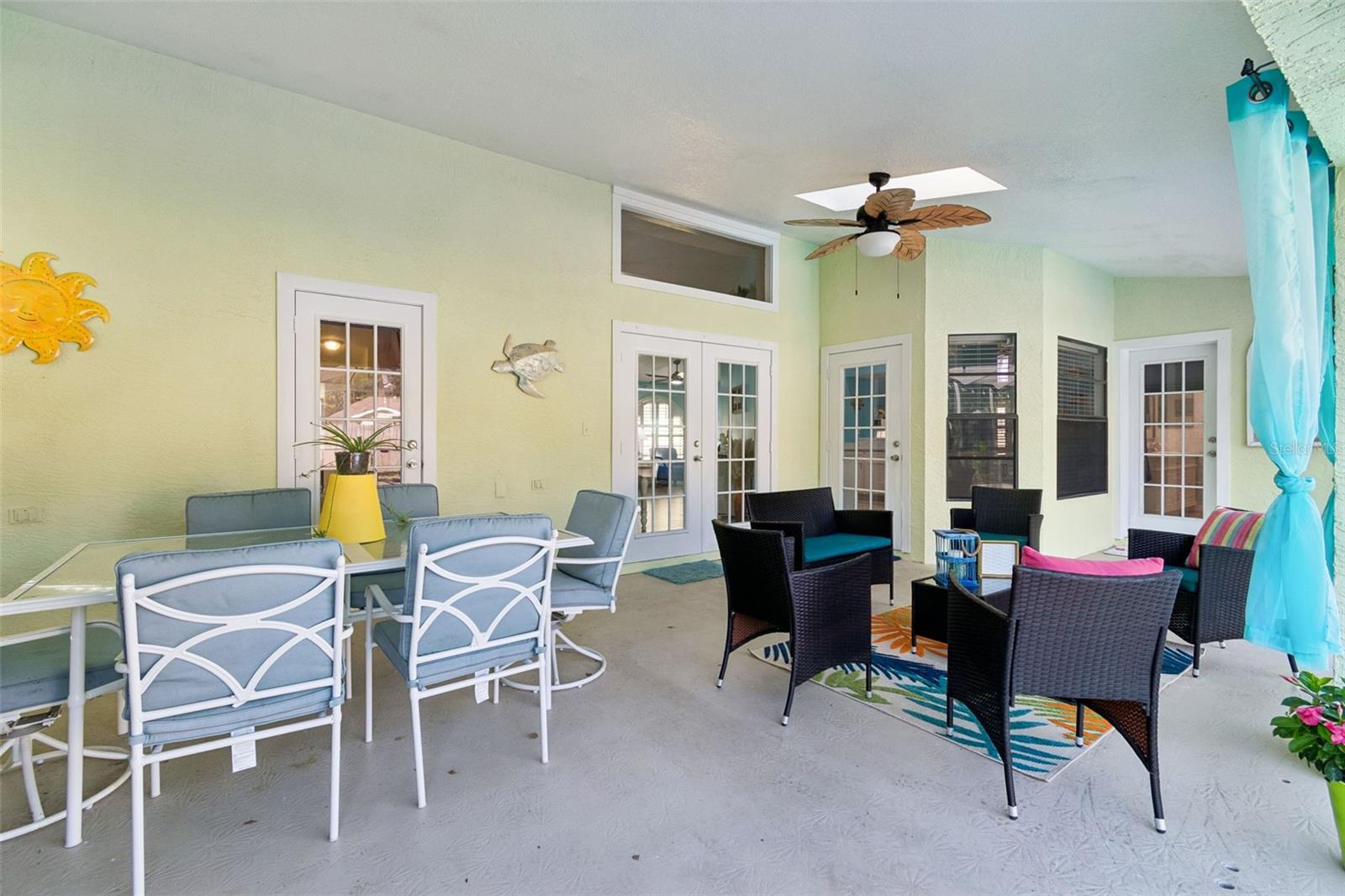 RIVER CROSSING - Residential