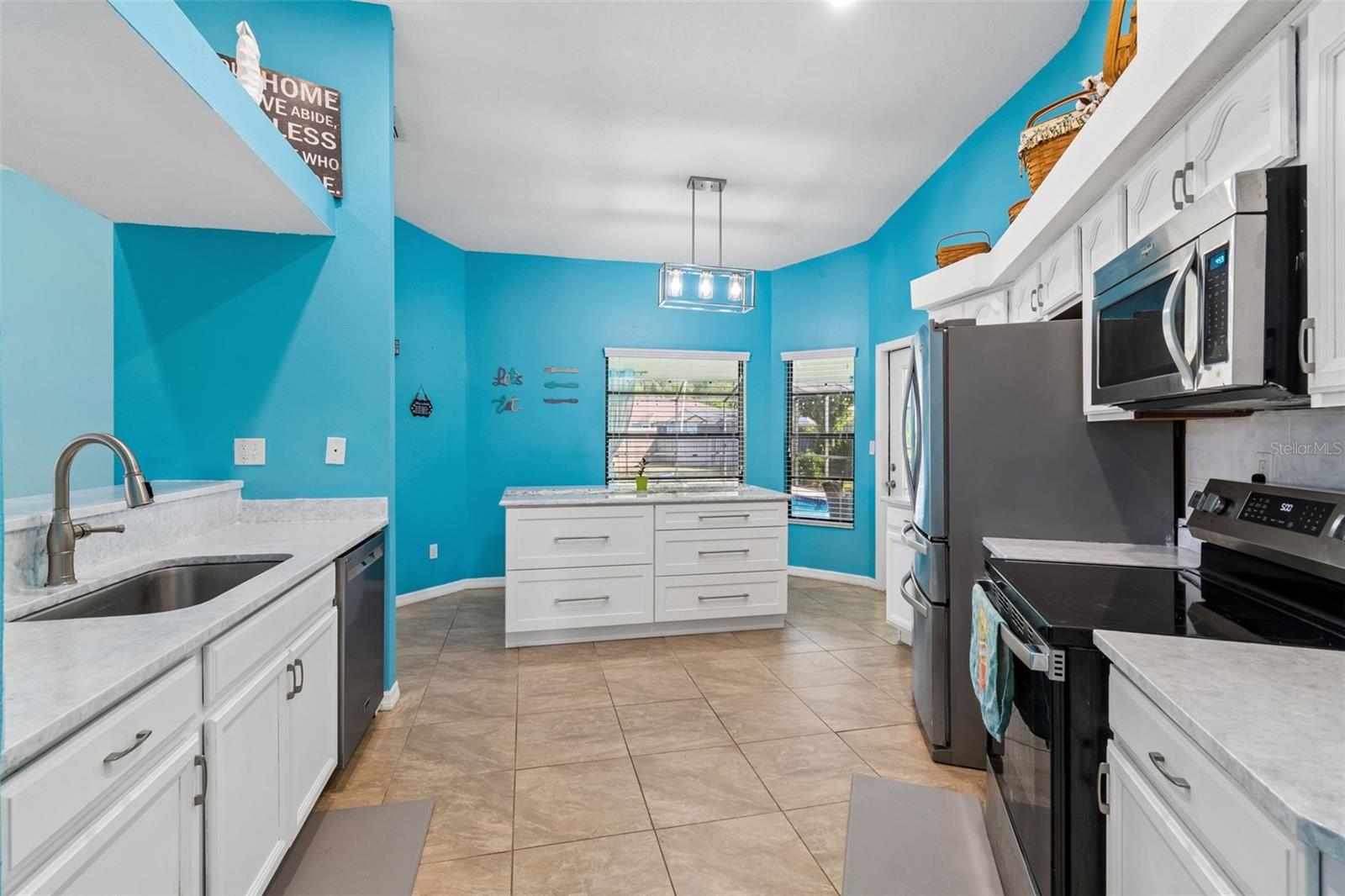 RIVER CROSSING - Residential