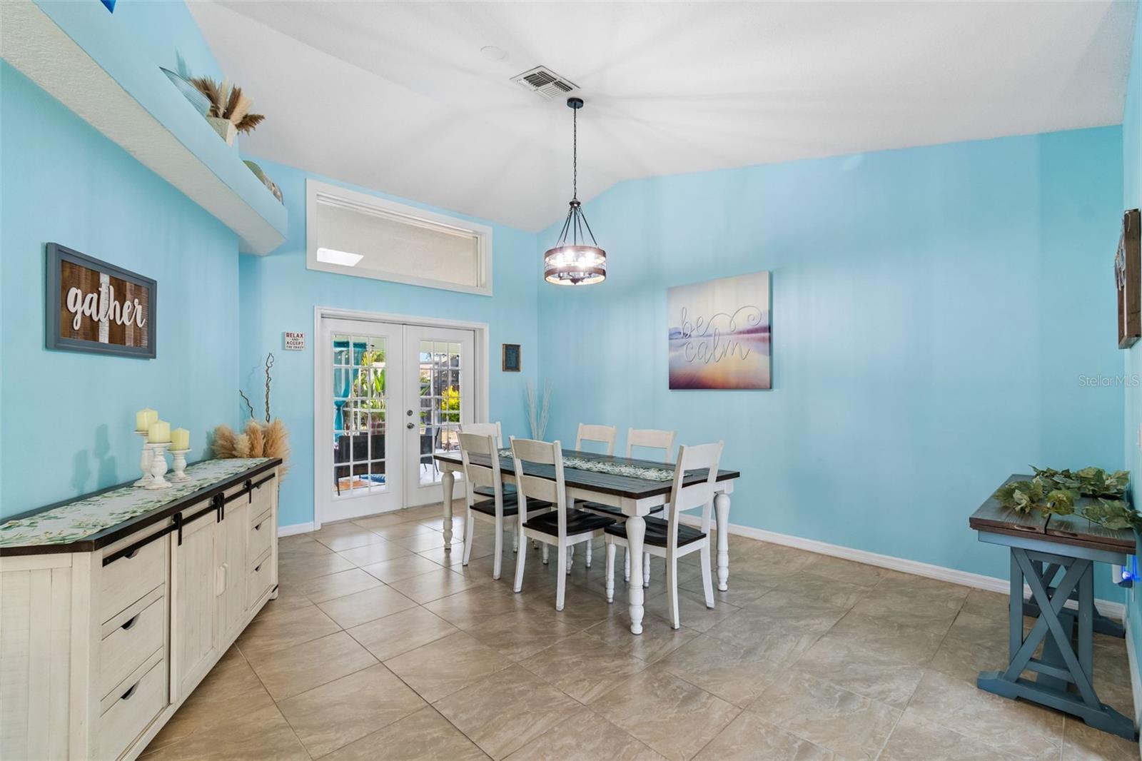 RIVER CROSSING - Residential